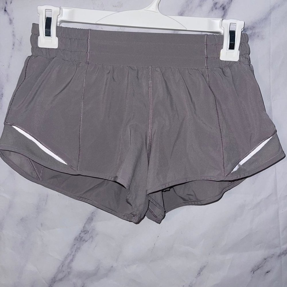 Lululemon Dark Chrome Hotty Hot Shorts - Picture 1 of 4